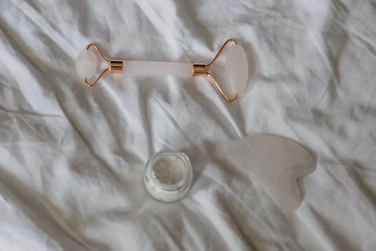 Illustration de l'article « Bien débuter une routine de soins naturels »